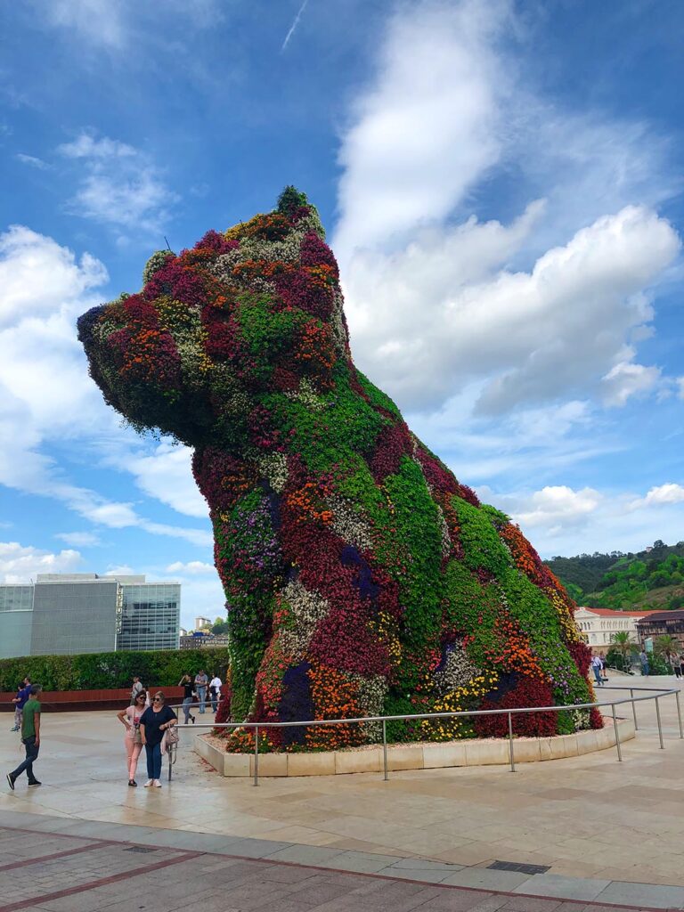 A flower garden or a "Puppy"? by Jeff Koons, outside Guggenheim Museum, Bilbao